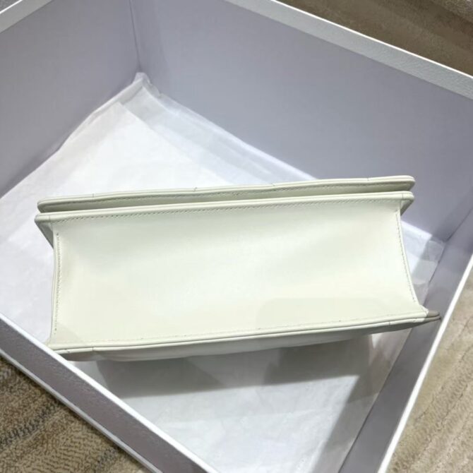 Dior 30 Montaigne (Replica) – Image 6