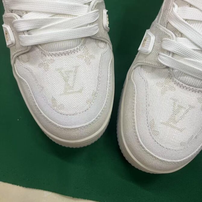lv trainer #54 (Replica) - Image 4