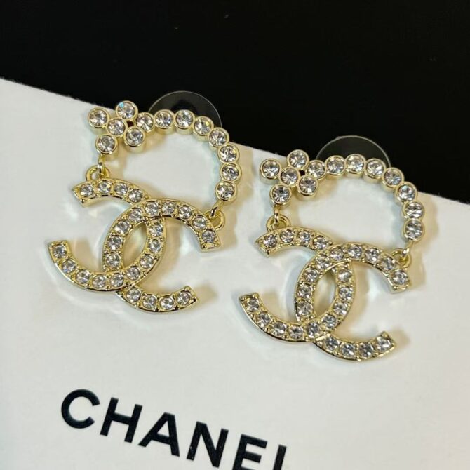 Chanel earrings cc half-circle sparkling (Replica) - Image 7