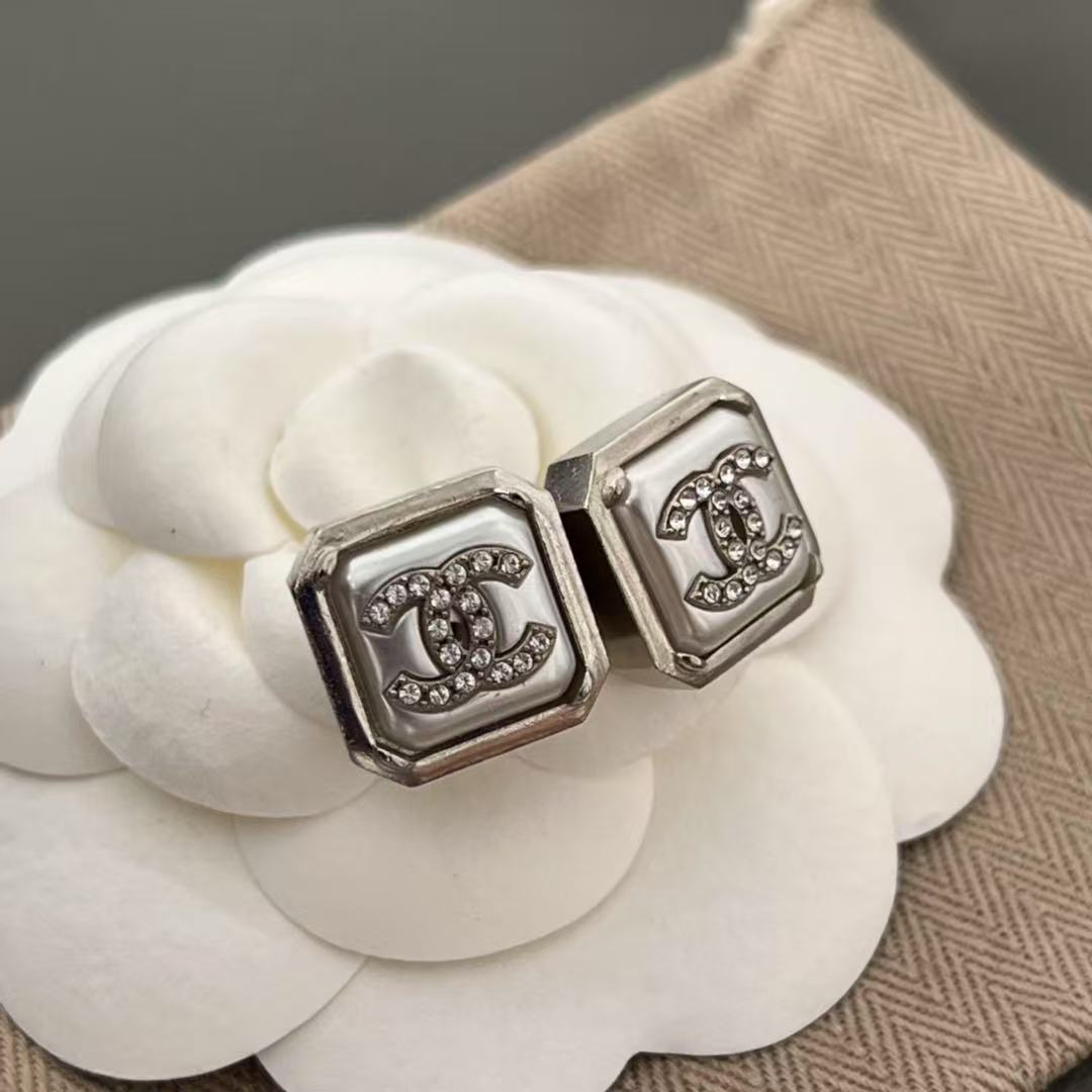 Chanel earrings square(Replica)