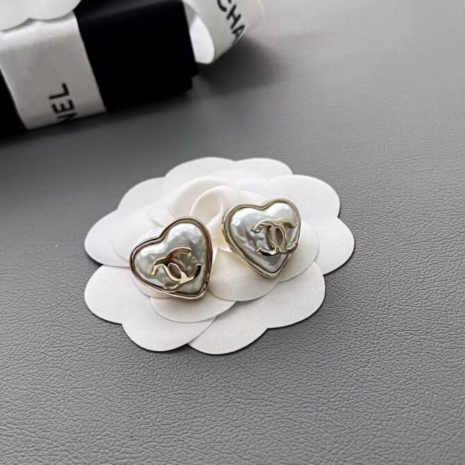 Chanel earrings cc heart(Replica) - Image 7