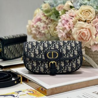 East-West Dior Bobby(Replica)