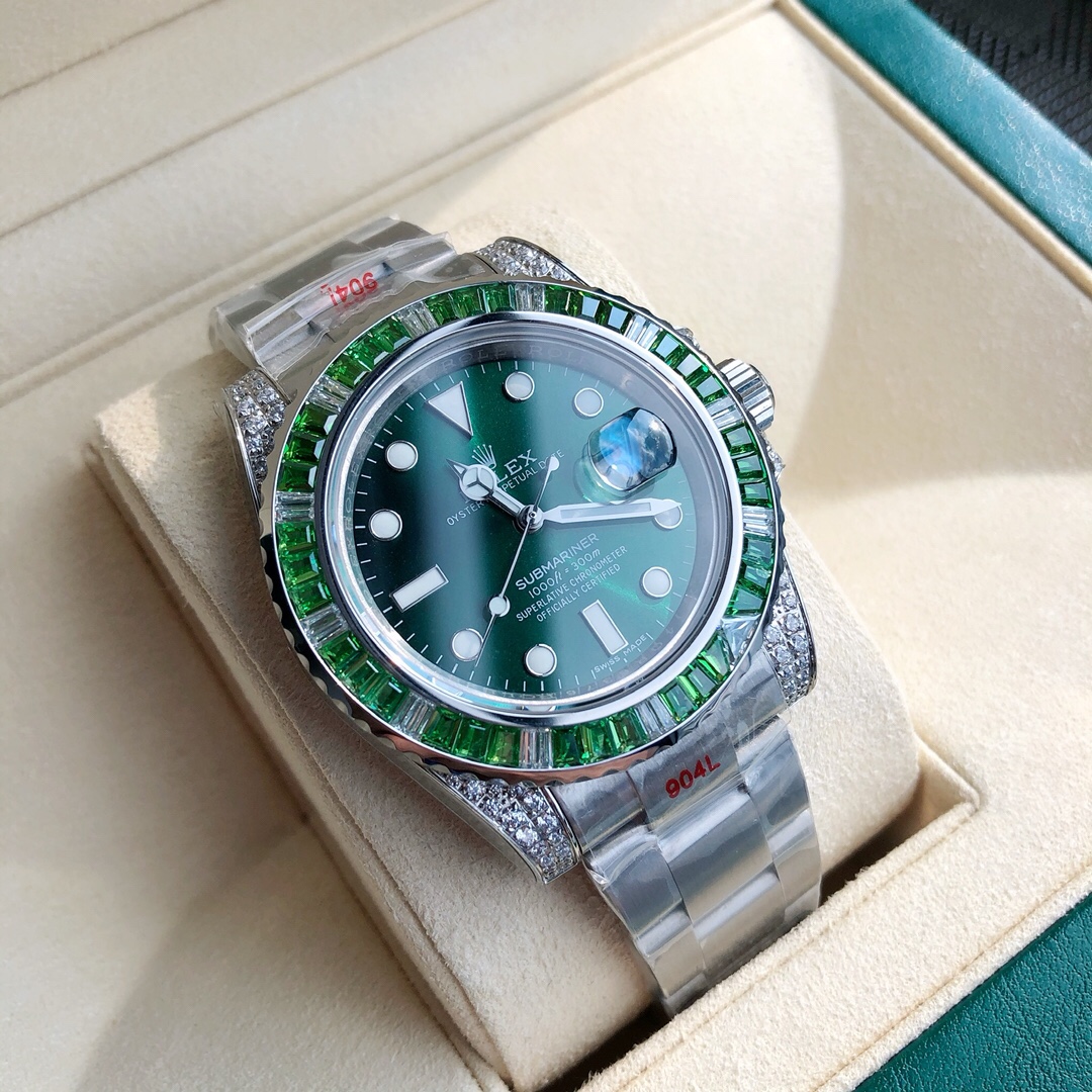 Submariner Date, emerald & diamonds(Replica)