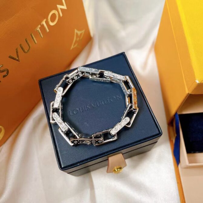 Monogram chain (Replica)