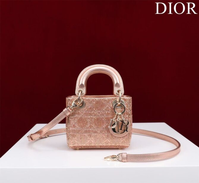 Lady Dior Mini brodé(Replica)