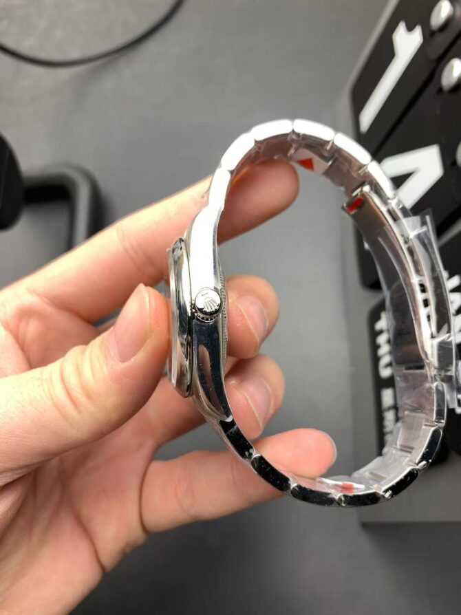 Oyster Perpetual 41 (Replica) – Image 3