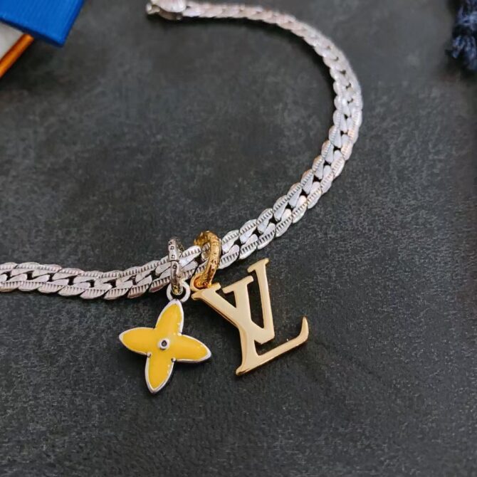 LV monogram charm maille (Replica) – Image 4
