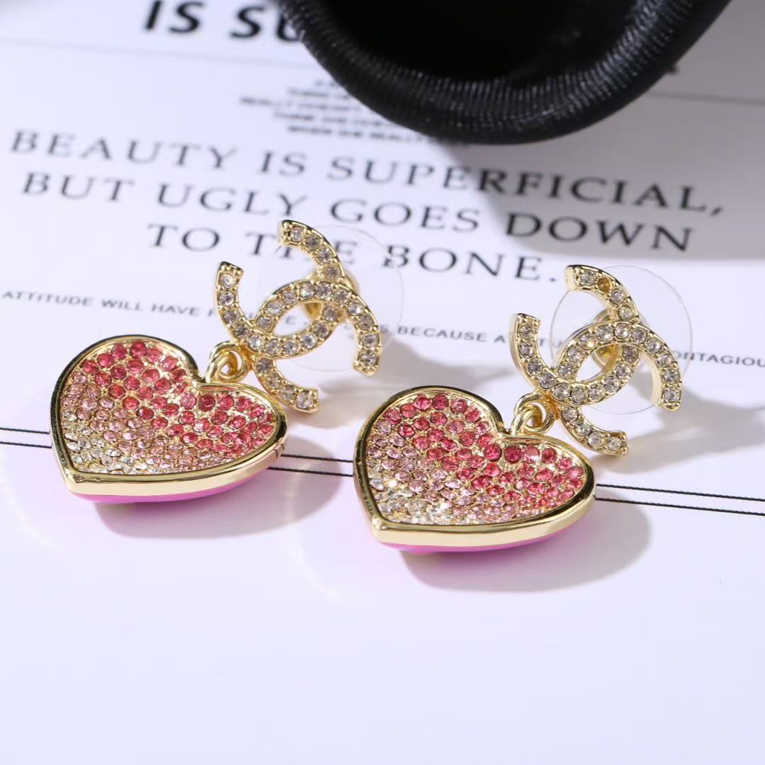 Chanel earrings cc sparkling pink heart sparkling (Replica)