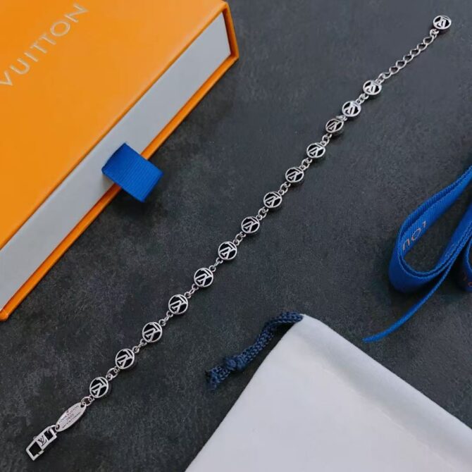 LV Monogram Chain (Replica) – Image 4