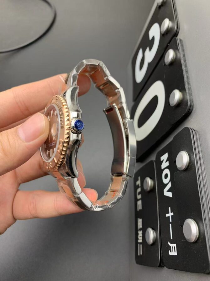 Yacht-Master 40 (Replica) – Image 2