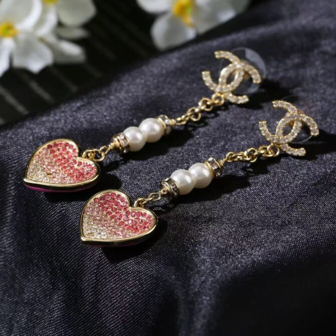 Chanel earrings cc sparkling pink heart sparkling long(Replica) - Image 6