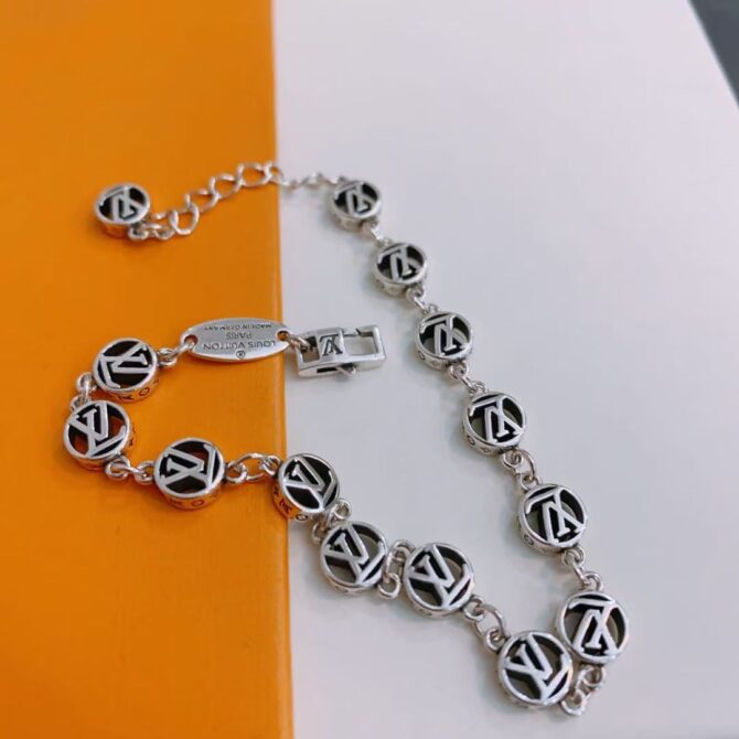 LV Monogram Chain (Replica) – Image 6
