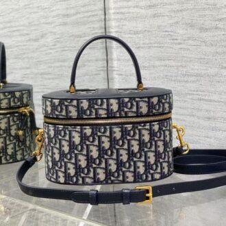 Dior signature vanity  (Replica)