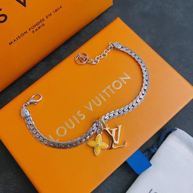 LV monogram charm maille (Replica) – Image 2
