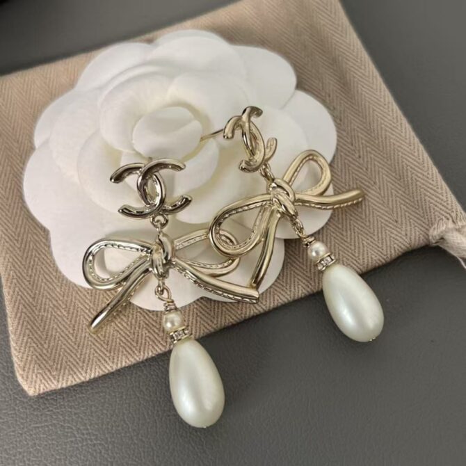 Chanel earrings bow tie (Replica) - Image 3