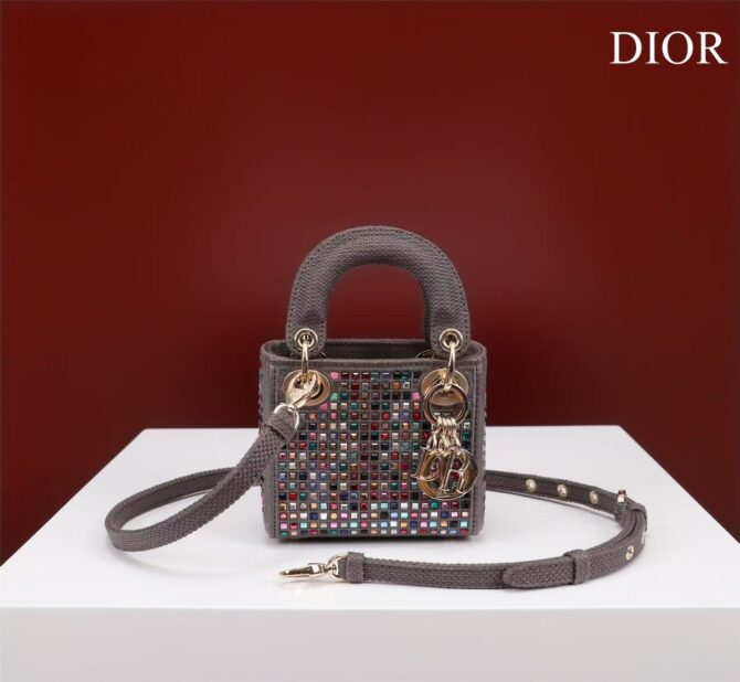 Lady Dior Mini brodé(Replica)