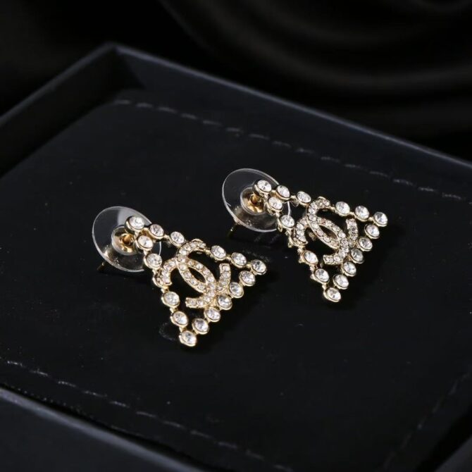Chanel earrings cc Triangular(Replica) - Image 4