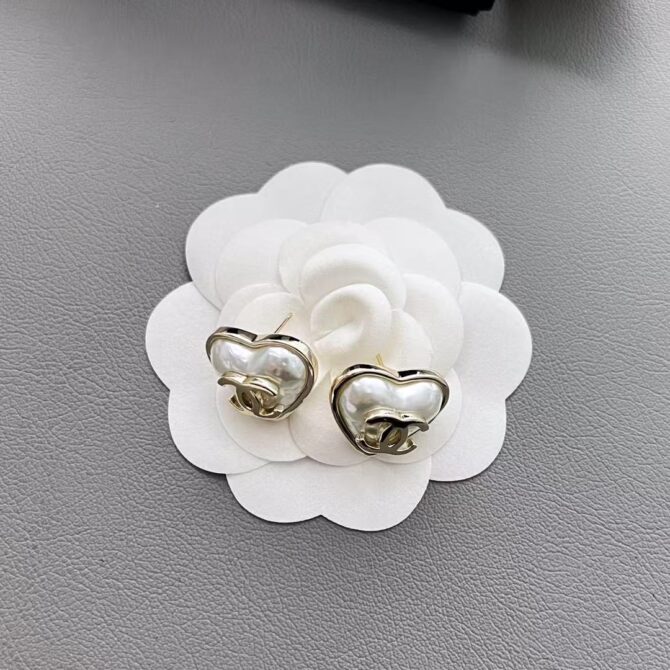 Chanel earrings cc heart(Replica) - Image 8