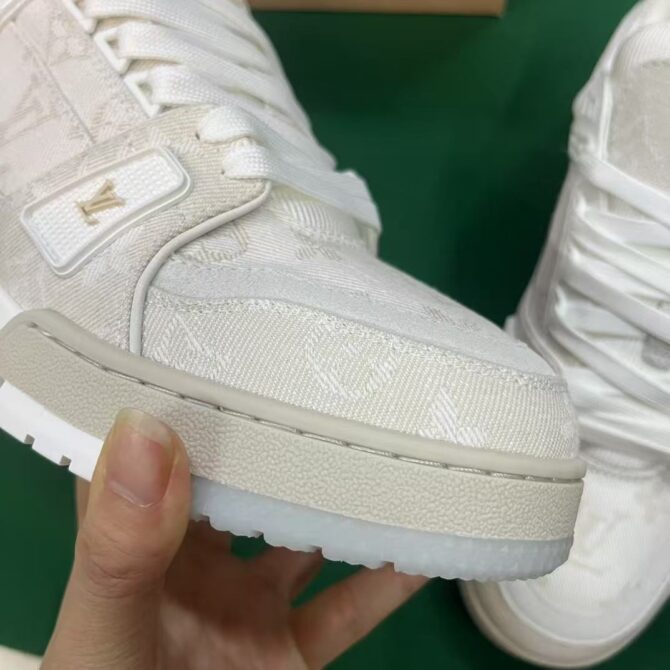 lv trainer #54 (Replica) - Image 3