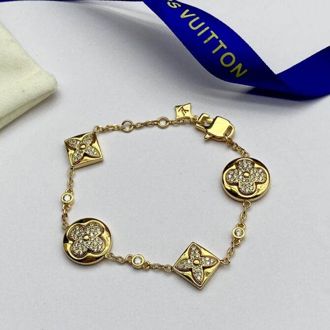 Color Blossom BB and diamonds (Replica)