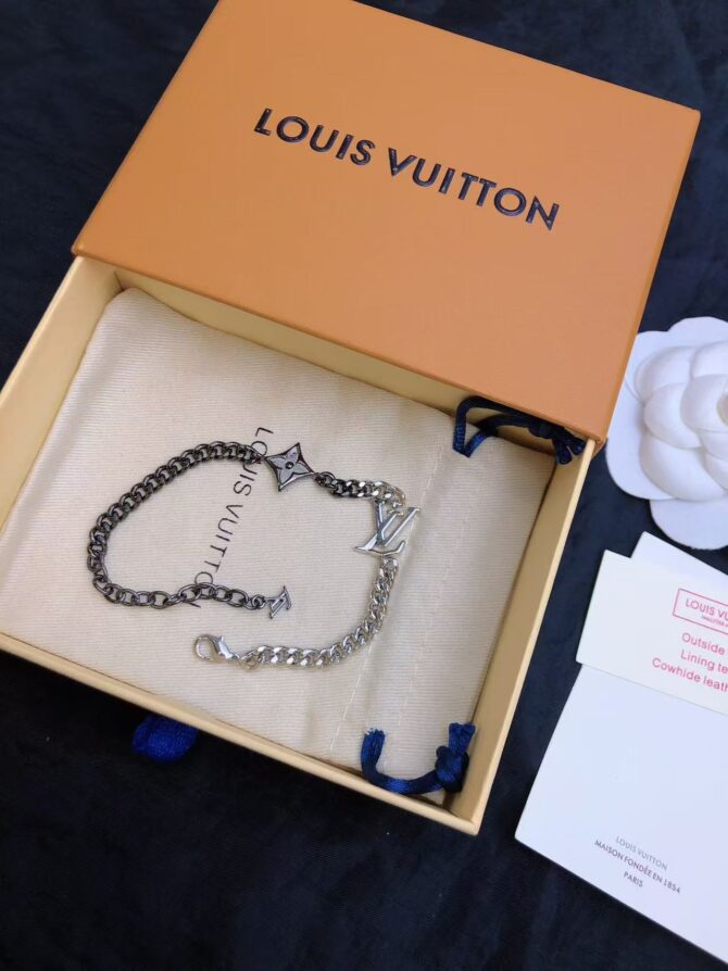 LV instinct bracelet (Replica) - Image 4