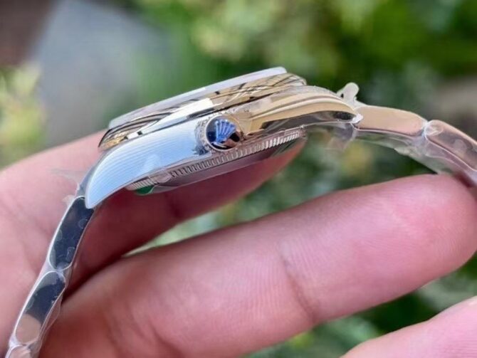 Oyster Perpetual 41 (Replica) – Image 7