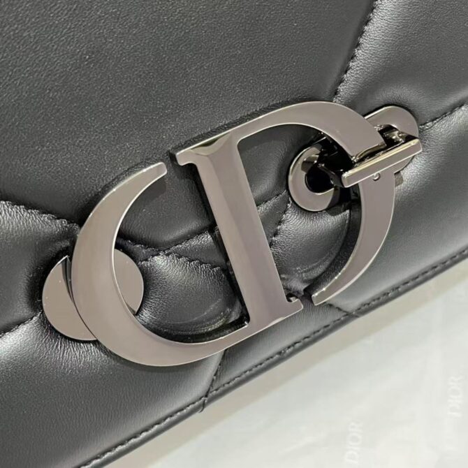 Dior 30 Montaigne (Replica) – Image 2