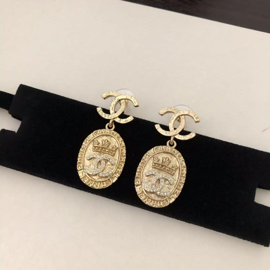 Chanel earrings oval gold(Replica)