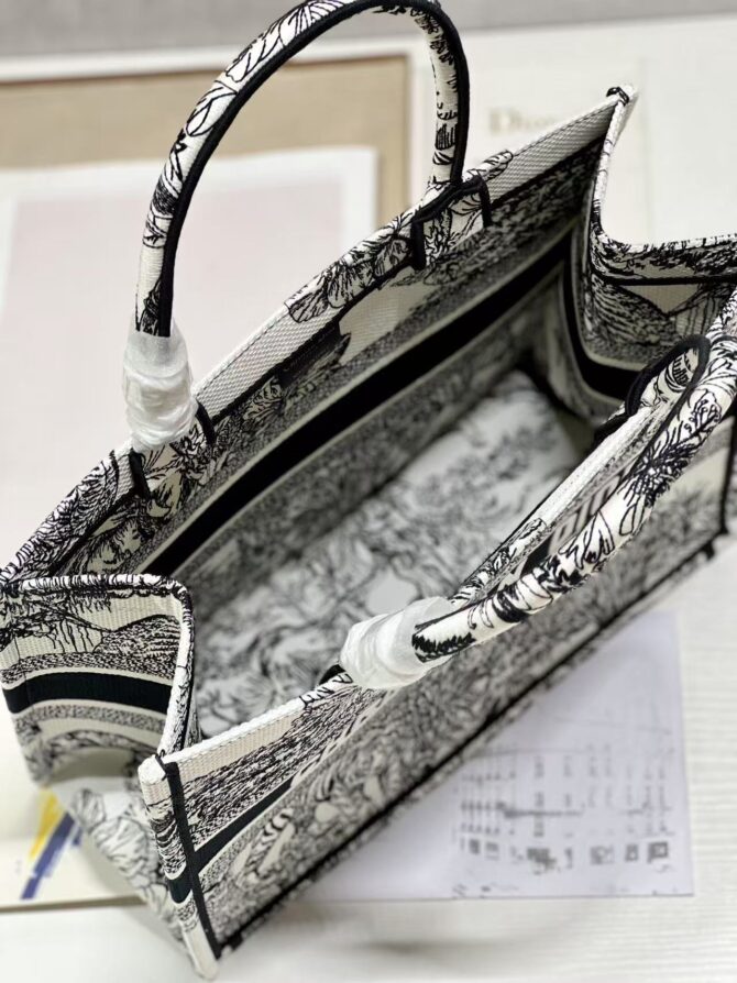 Book tote medium (Replica) – Image 8
