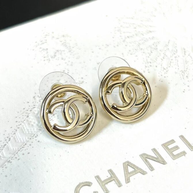 Chanel earrings cc circle minimalist (Replica) - Image 3