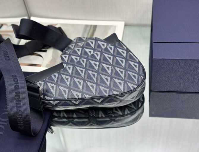 Saddle bag blue diamonds (Replica) – Image 7