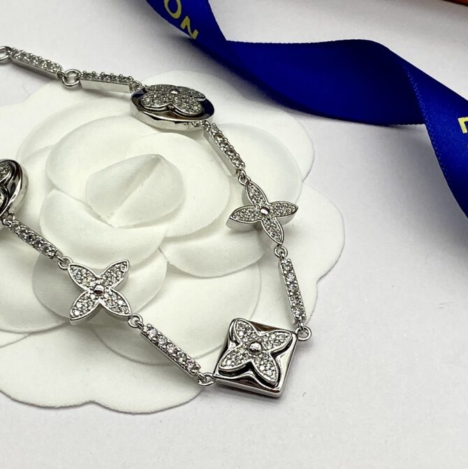 Color Blossom BB and diamonds (Replica) - Image 9
