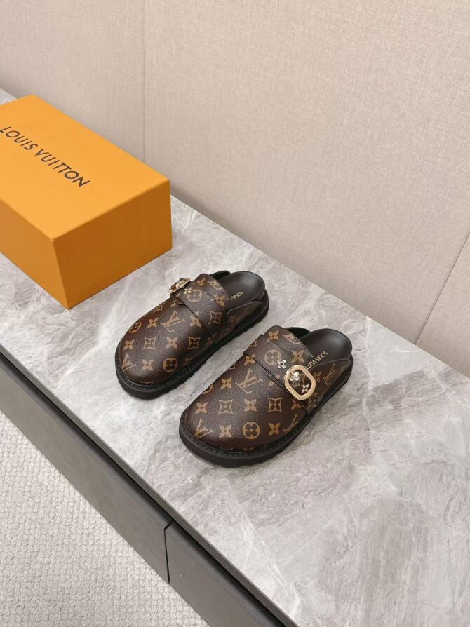 Sabot plat LV cosy cuir  (Replica)